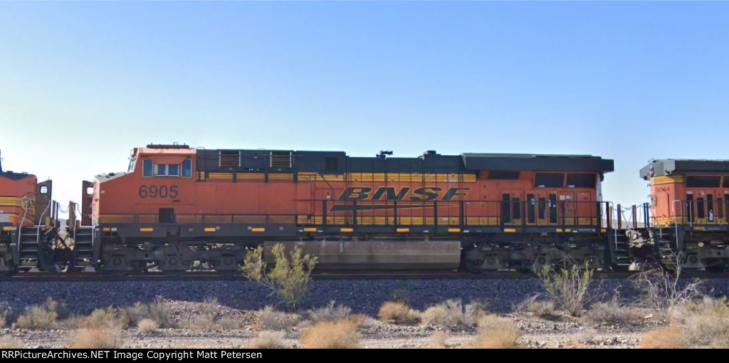 BNSF 6905